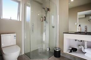 Ellerslie Palms Motel