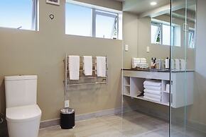 Ellerslie Palms Motel