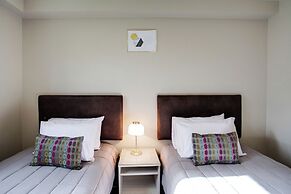 Ellerslie Palms Motel