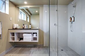 Ellerslie Palms Motel