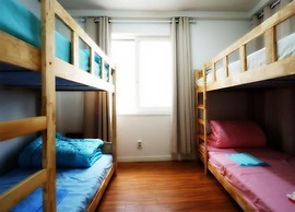 Tiara Guesthouse - Hostel