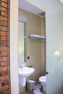 Thong's Inn - KNO Kualanamu Transit Hotel