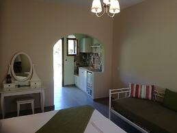 Kallisti Seaside Studios Skopelos