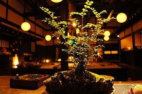 KAKUREAN HIDAJI - Adults Only