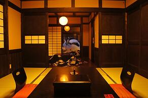 KAKUREAN HIDAJI - Adults Only