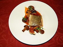 Logis Hôtel Restaurant La Chaumière