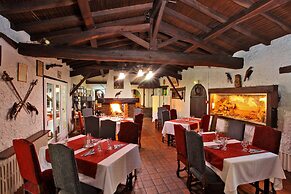 Logis Hôtel Restaurant La Chaumière