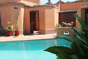 3 Palms Residence