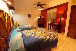 Manta Ray Bay Resort