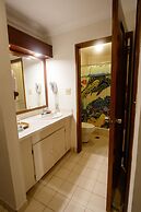 Manta Ray Bay Resort