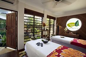 Manta Ray Bay Resort