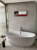 Kingdom Shuyue Hotel