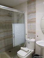 Dreamwave Hotel Lemery