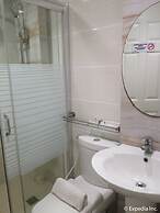 Dreamwave Hotel Lemery