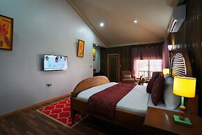 Maaha Beach Resort