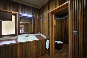Maaha Beach Resort