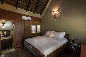 Maaha Beach Resort