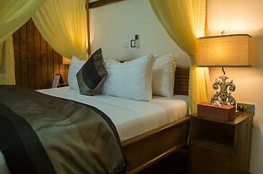 Maaha Beach Resort