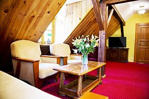Hotel Dworek Wapionka