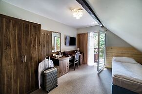 Hotel Dworek Wapionka