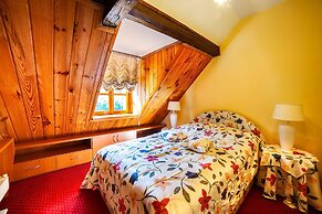 Hotel Dworek Wapionka