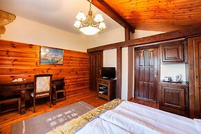 Hotel Dworek Wapionka