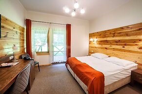 Hotel Dworek Wapionka