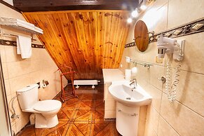 Hotel Dworek Wapionka