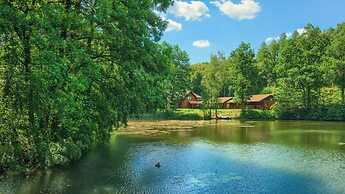 Hotel Dworek Wapionka