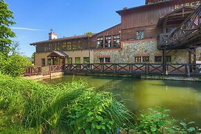 Hotel Dworek Wapionka