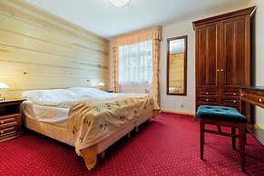 Hotel Dworek Wapionka