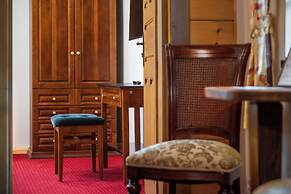 Hotel Dworek Wapionka