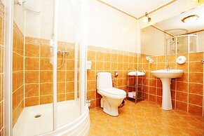 Hotel Dworek Wapionka