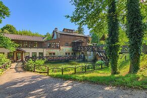 Hotel Dworek Wapionka