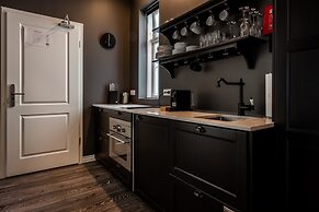 Vintage Apartment Hotel