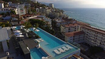 D Terrace Luxury Residences