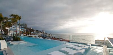 D Terrace Luxury Residences