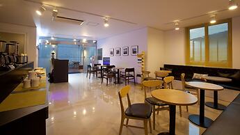 The Marine Pool Villa