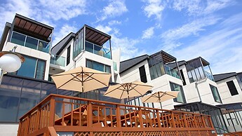 The Marine Pool Villa