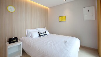 The Marine Pool Villa