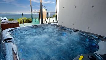 The Marine Pool Villa