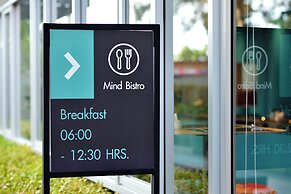 The Grass Serviced Suites by At Mind