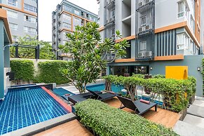 The Grass Serviced Suites by At Mind