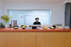 The Grass Serviced Suites by At Mind