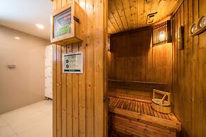 The Grass Serviced Suites by At Mind