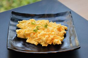 The Grass Serviced Suites by At Mind