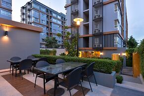 The Grass Serviced Suites by At Mind