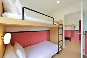 The Grass Serviced Suites by At Mind