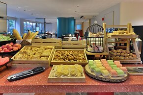 The Grass Serviced Suites by At Mind