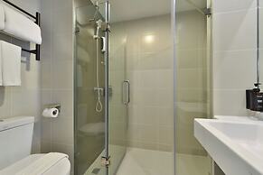 The Grass Serviced Suites by At Mind